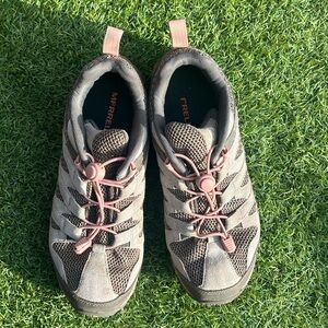 Merrell Alverstone Low